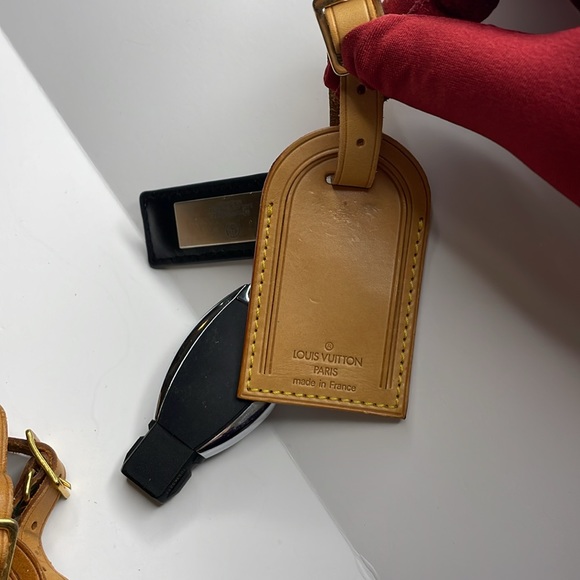 LOUIS VUITTON LARGE LUGGAGE TAG each - Picture 2 of 6